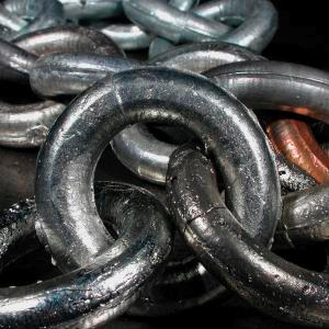 Antimony Link in multi-metal chain